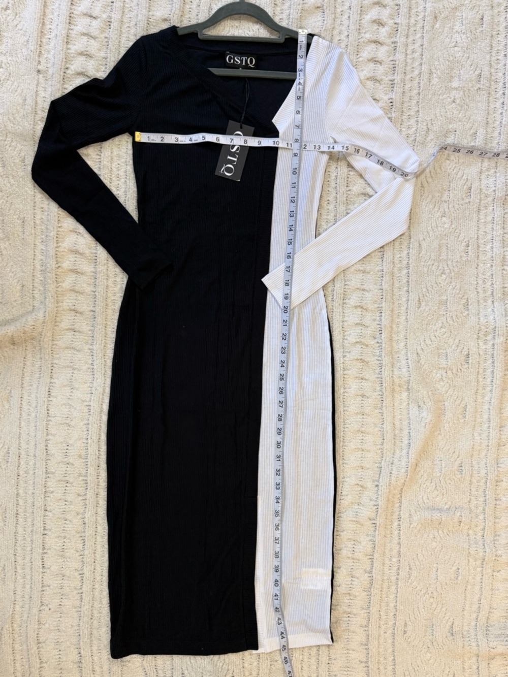 GSTQ Black and White Colorblock Rib Knit Midi Dress V Neck Long Sleeve Small NWT - Picture 9 of 14